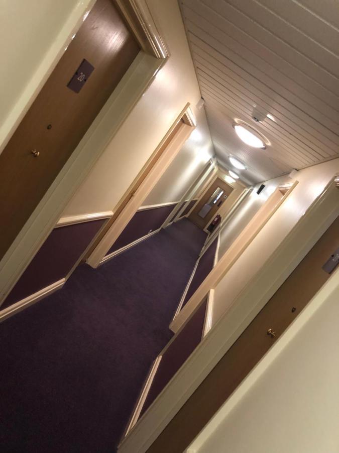 Purple Roomz Preston South Екстер'єр фото